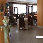 Nautilus Hotel Nicotera