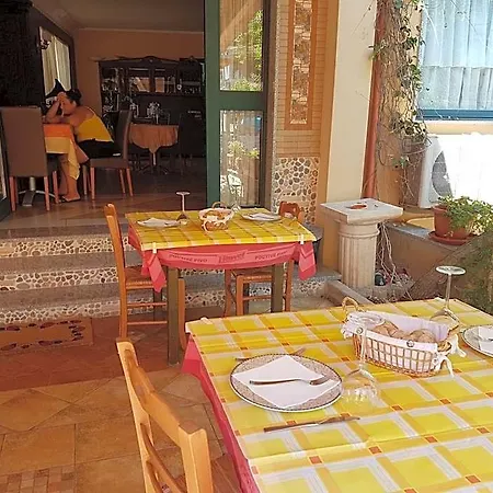 Nautilus Otel 3*