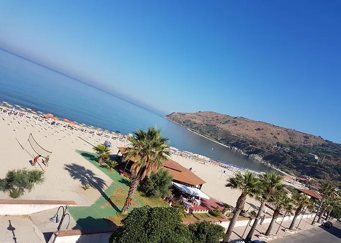 诺迪鲁斯酒店 3* 尼科泰拉