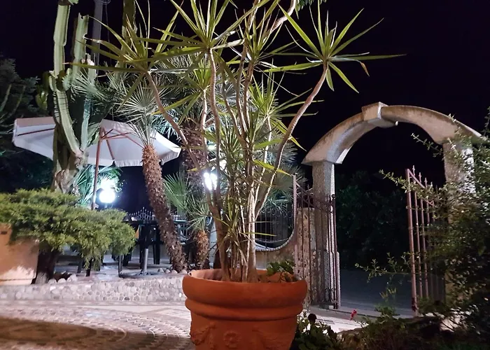 诺迪鲁斯酒店 3*